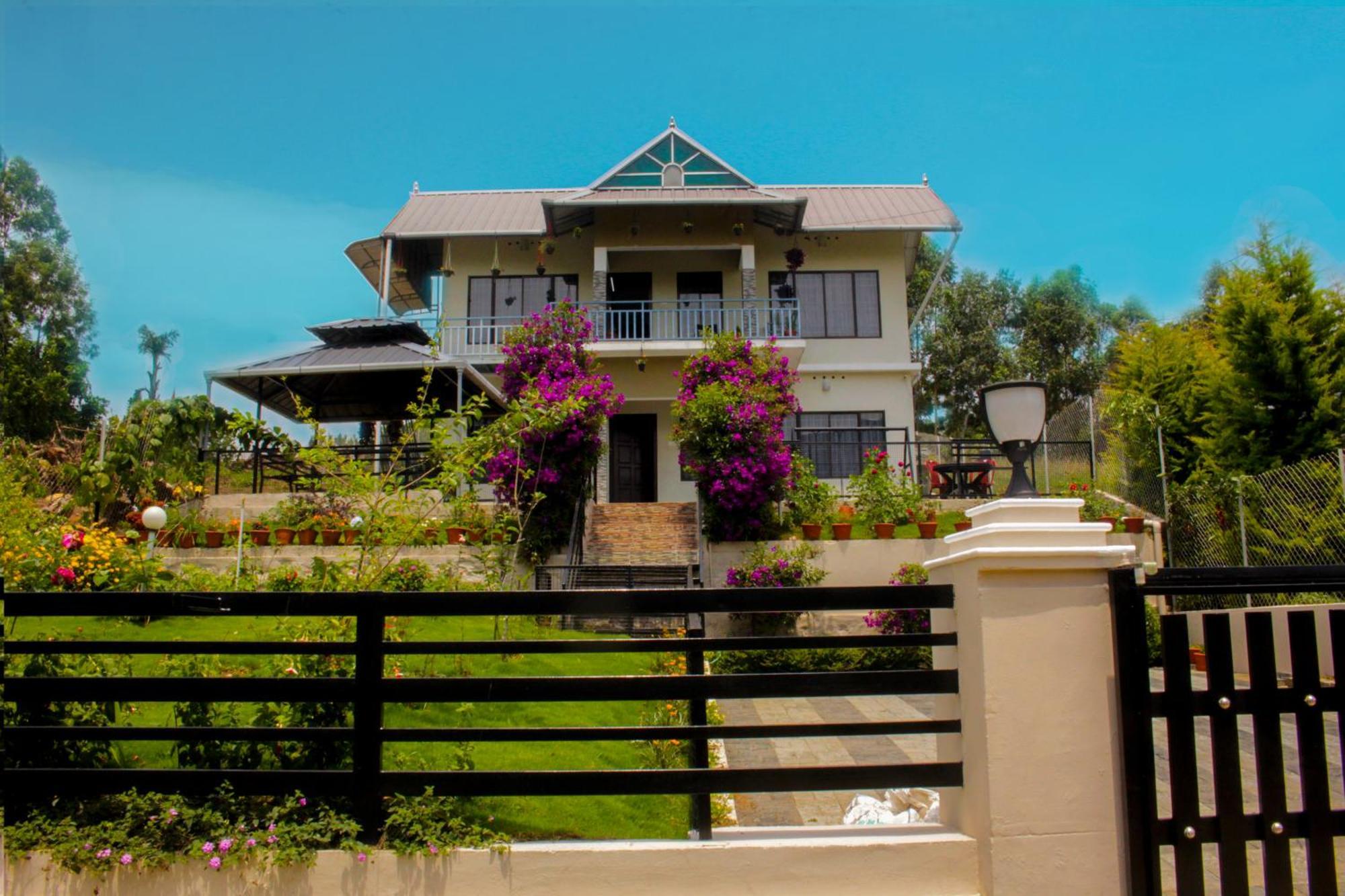 Blue Lake Kanthalloor Exterior photo
