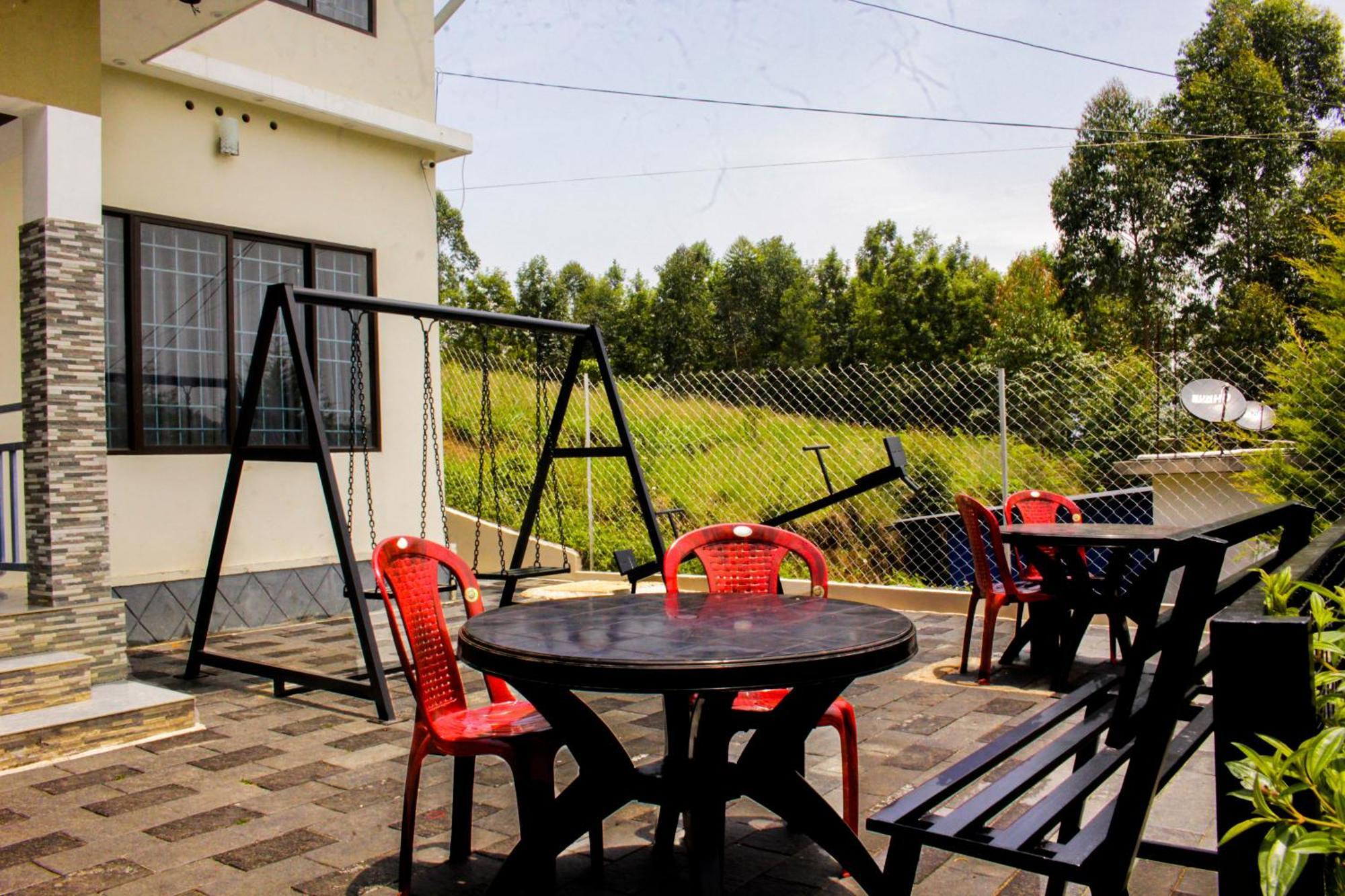 Blue Lake Kanthalloor Exterior photo